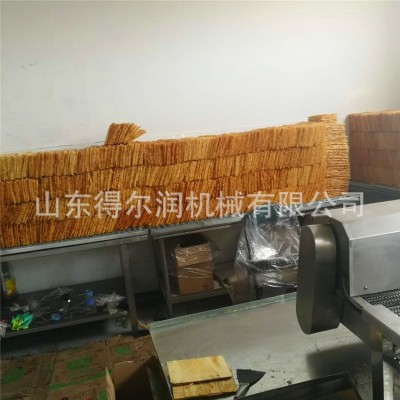 多功能煎餅薄脆油炸機 飯團酥油炸設備 小型脆餅面片油炸生產線