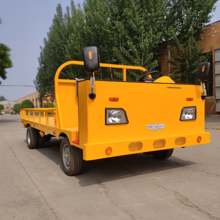 實(shí)力廠家電動(dòng)四輪搬運(yùn)車(chē)廠區(qū)物流送貨車(chē)倒貨車(chē)電動(dòng)四輪平板車(chē)