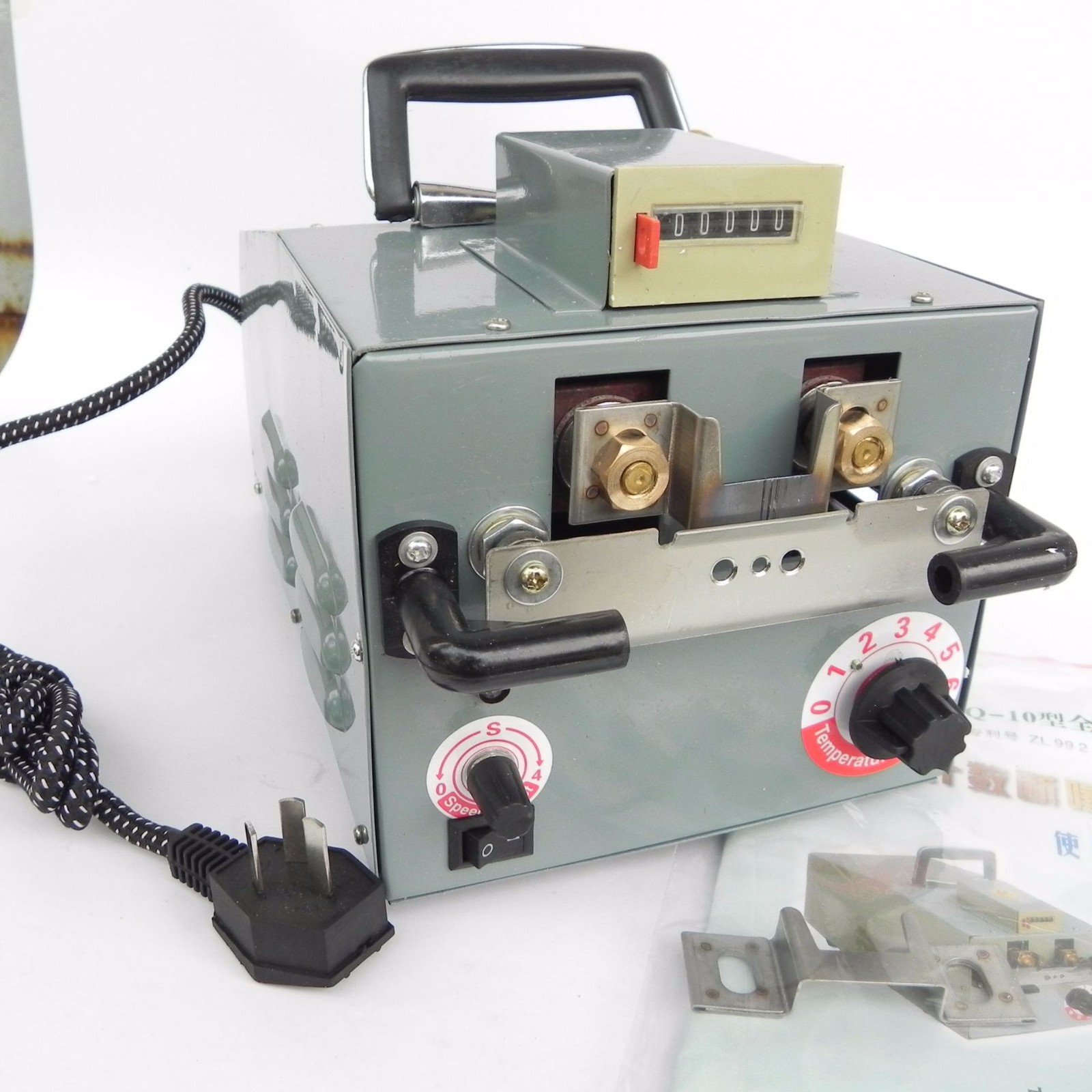 計數(shù)自動切嘴機 全自動斷喙器新型切嘴機 雞用切嘴機 燙嘴機