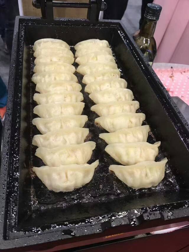 日本東亞仿手工餃子店用小型餃子機TOA自動餃子機型號MA-G-1030