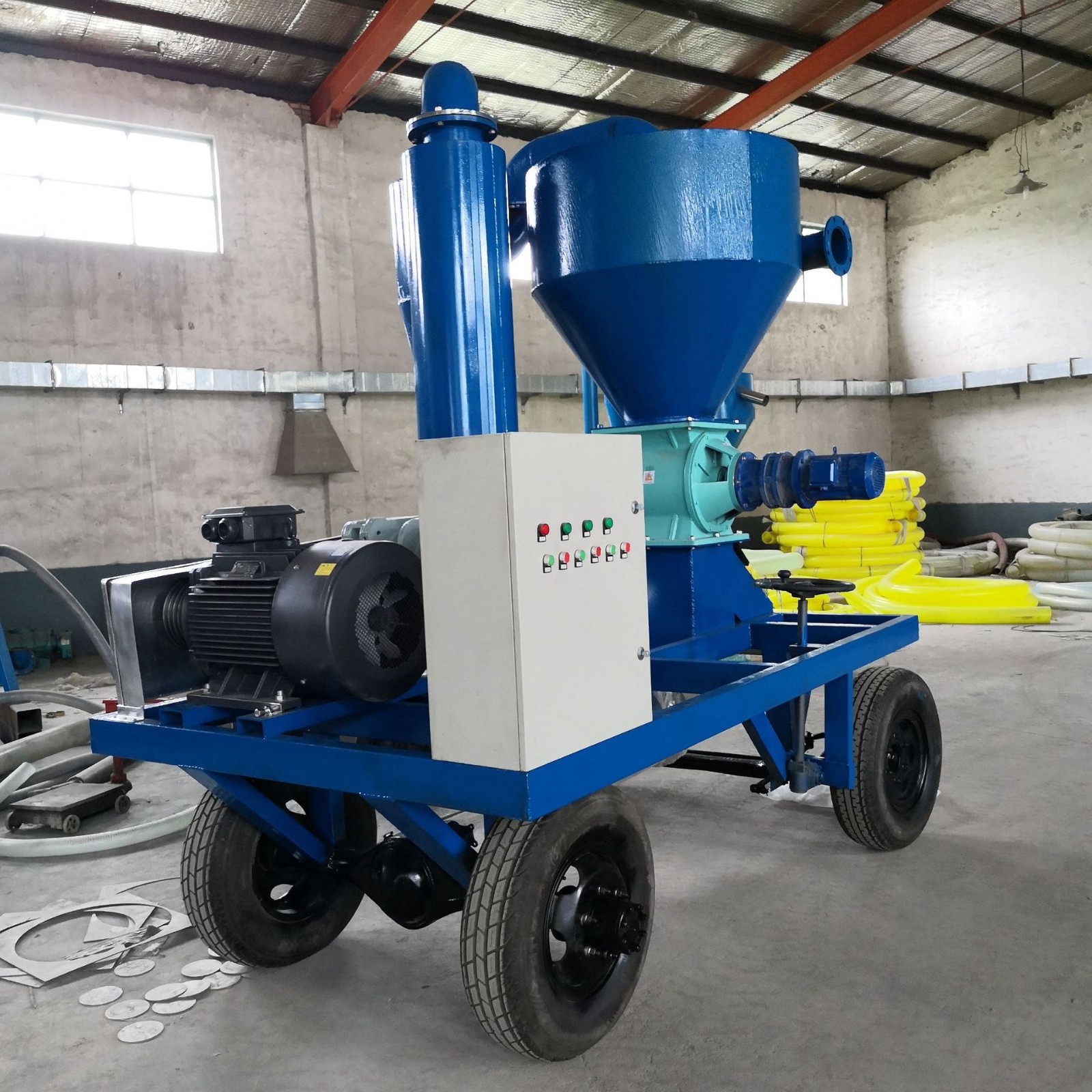 卸火車皮倒庫氣力吸糧機(jī) 小麥稻谷裝車吸糧機(jī) 移動式氣力吸糧機(jī)