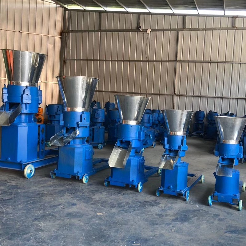 廠(chǎng)家對(duì)輥飼料顆粒機(jī) 小型家用雞鴨顆粒機(jī) 210玉米草葉飼料顆粒機(jī)